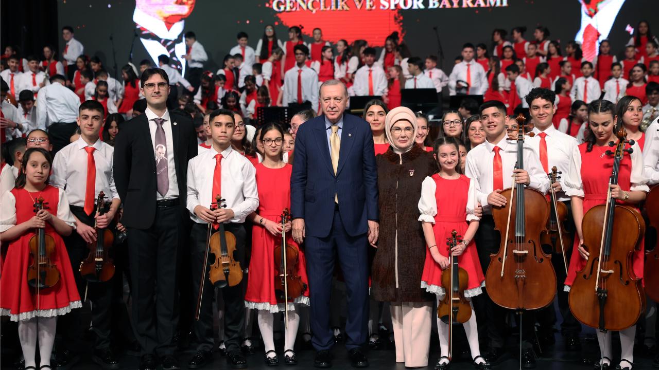 Emine Erdoğan'dan Cumhurbaşkanlığı Çocuk Orkestrası ve Korosu konserine ilişkin paylaşım