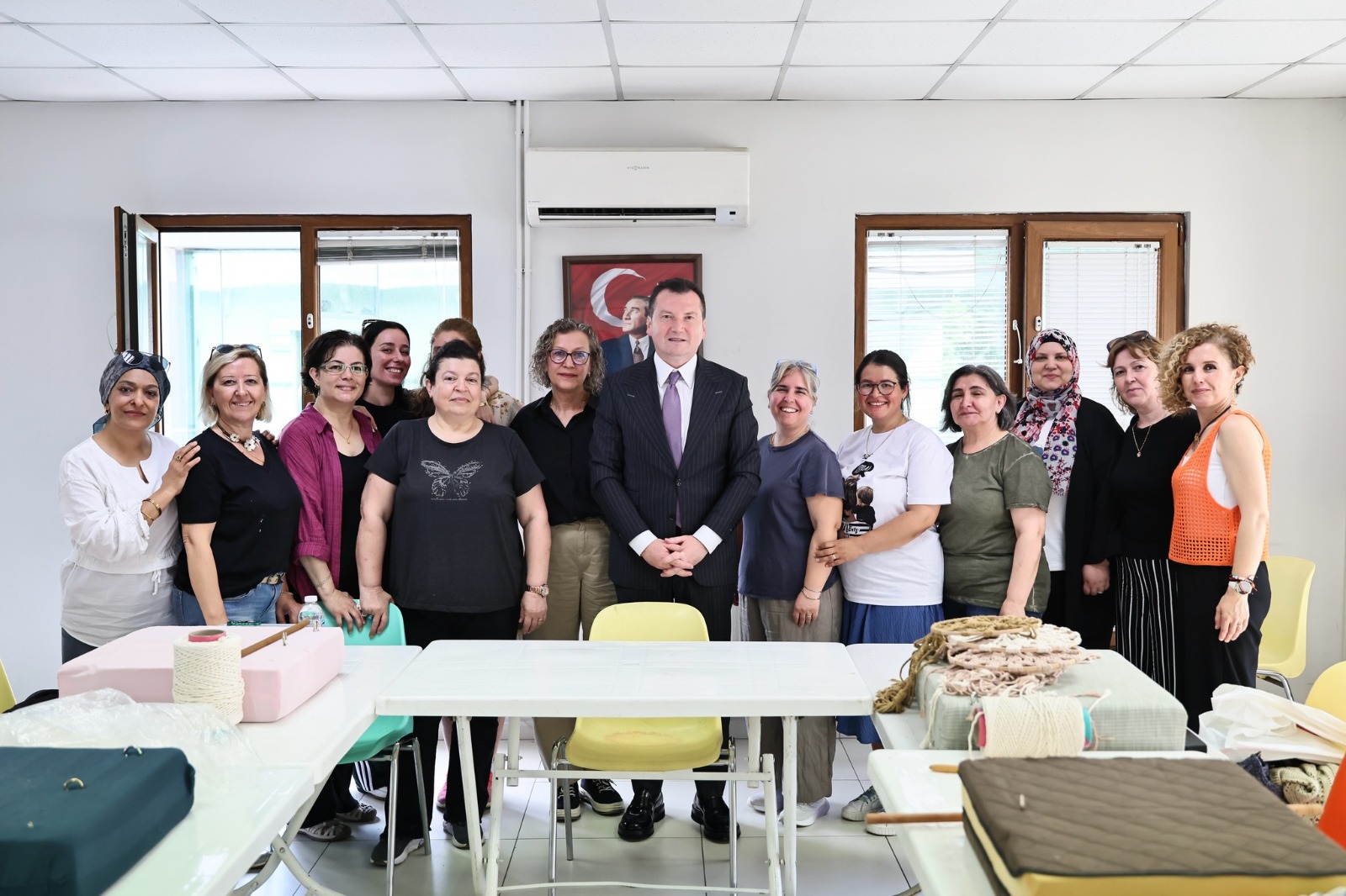 Başkan Balcıoğlu Makrome Kursu Kursiyerleriyle Buluştu