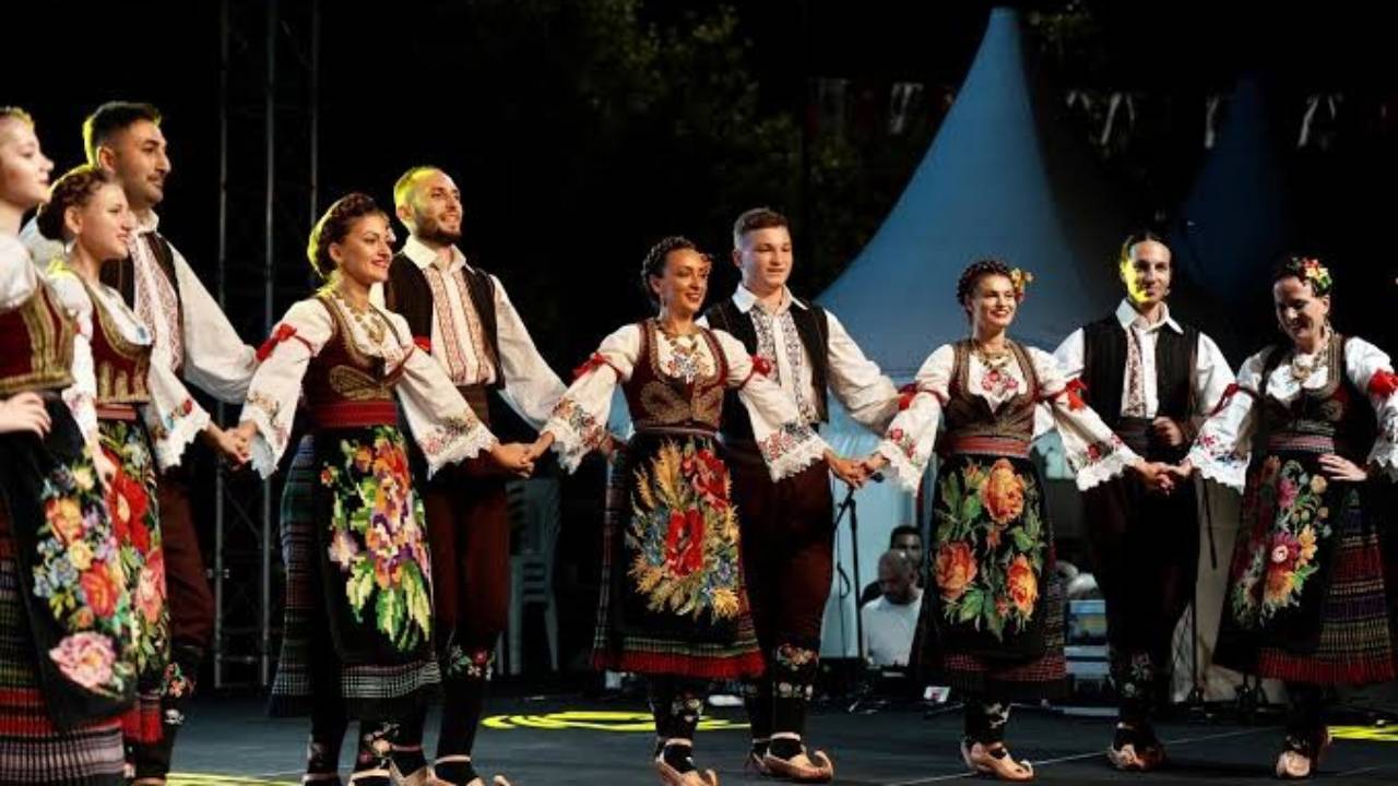 Halk Oyunları Festivali beşinci kez Kartal’da