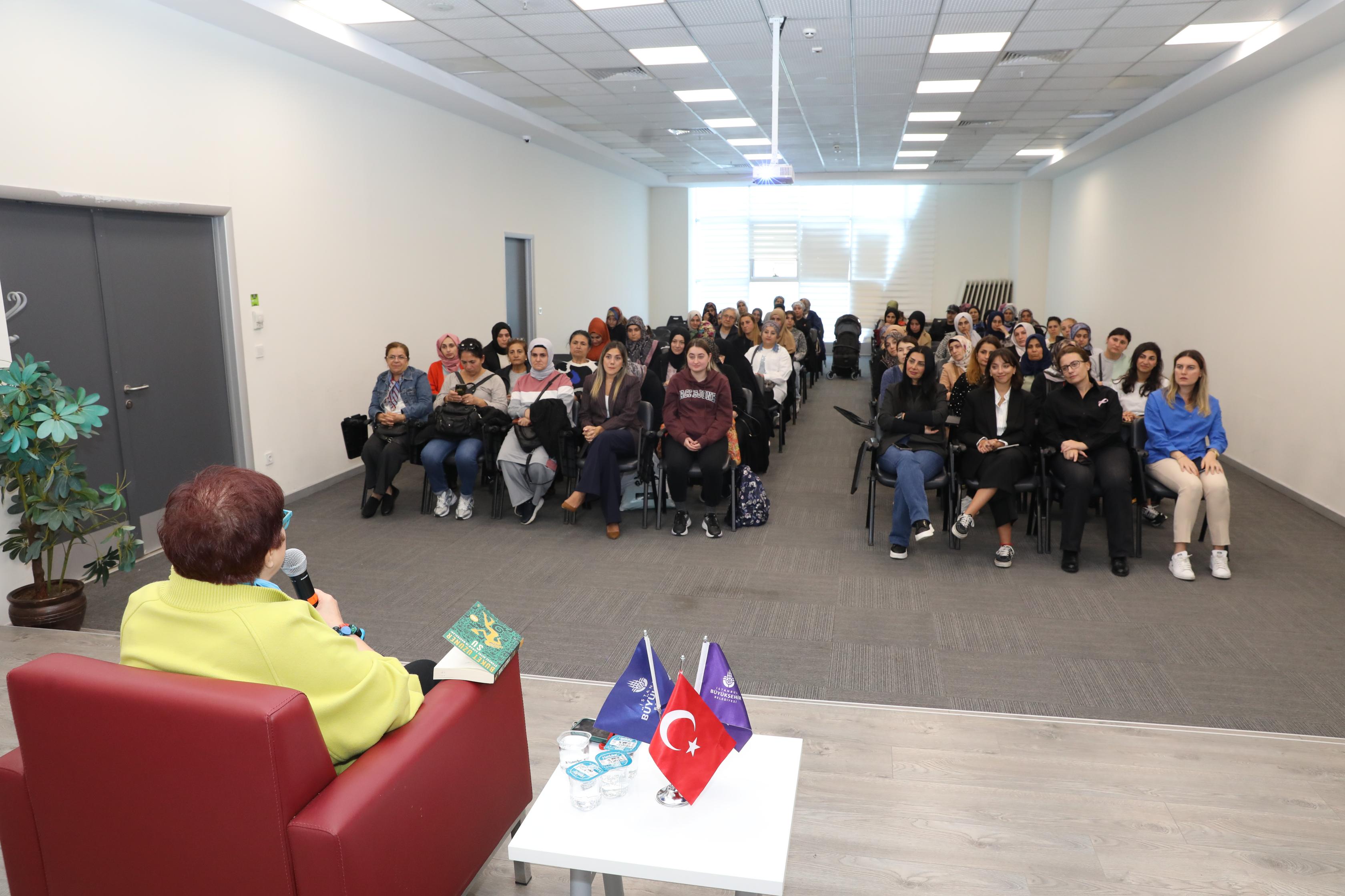 Kadın Yazar Buluşmaları’na 7 Bini Aşkın Katılım