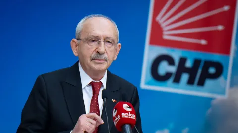 Kılıçdaroğlu: CHP Genel Merkezi ödemeleri kesince ofisimin giderlerini bir iş insanı karşıladı