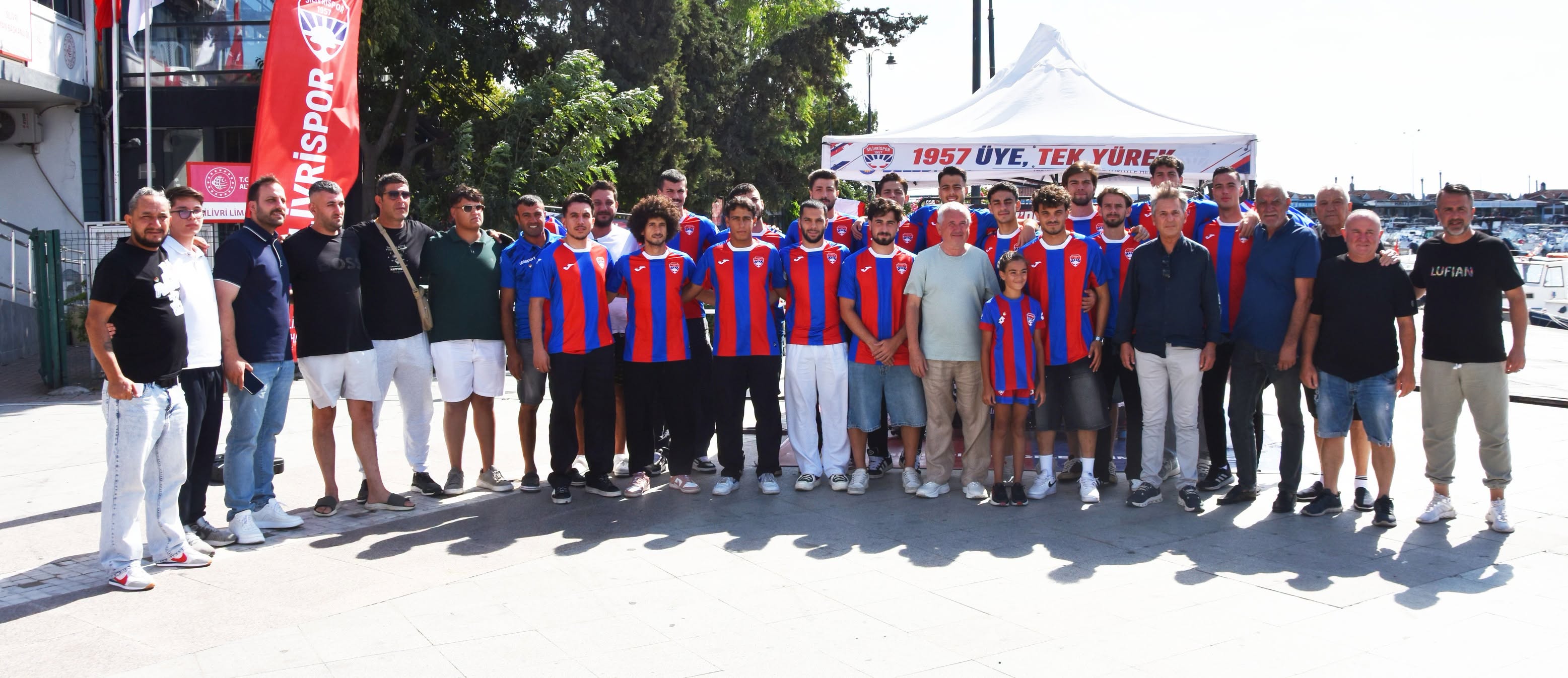 Saha Dışında Da Omuz Omuza: Silivrispor Kadrosu Gold Üye Oldu