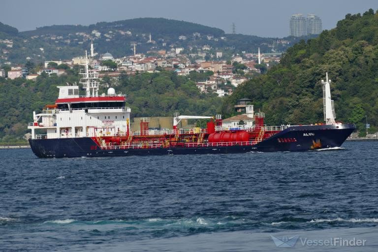 Silivri Açıklarında İki Ticari Gemi Çarpıştı: 10 Personelden Haber Alınamıyor