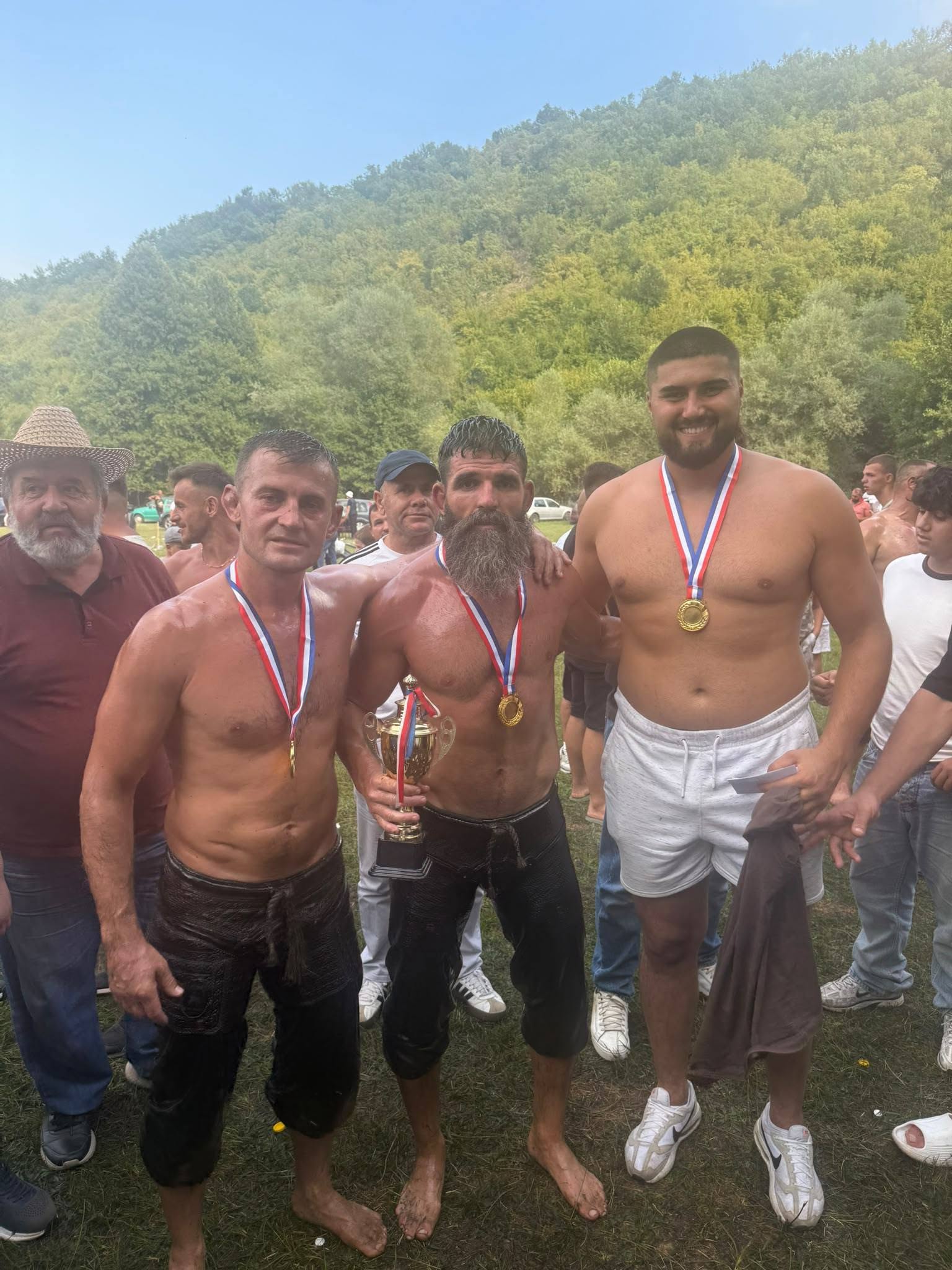 Silivri’nin Güreşteki Gururu İsmet Karabulut, Makedonya’da Şampiyon Oldu