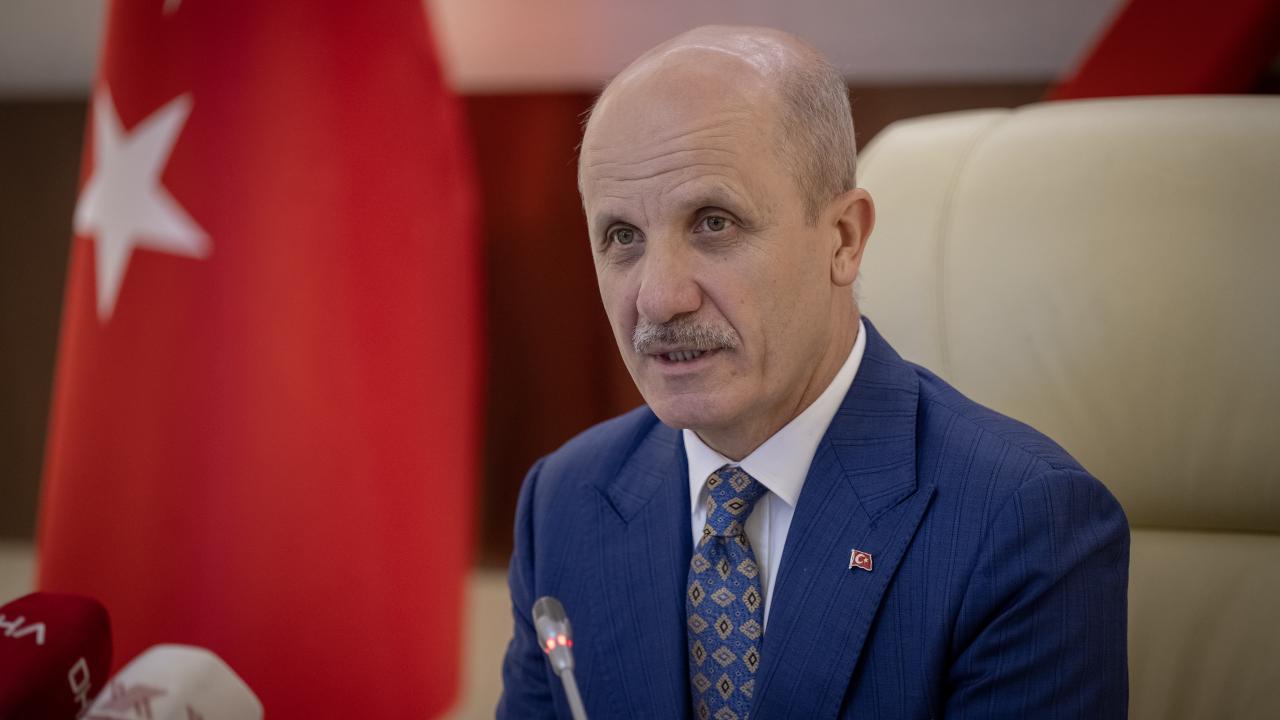 YÖK Başkanı Özvar'dan adaylara "geleceğin meslekleri" tavsiyesi