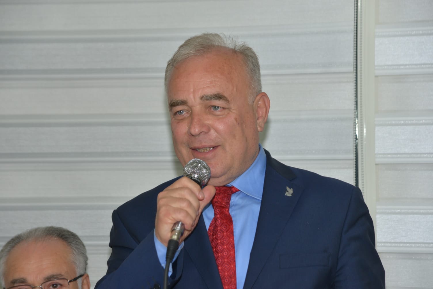 Değirmenci; ‘Hani resmi araçlar yasaktı?’