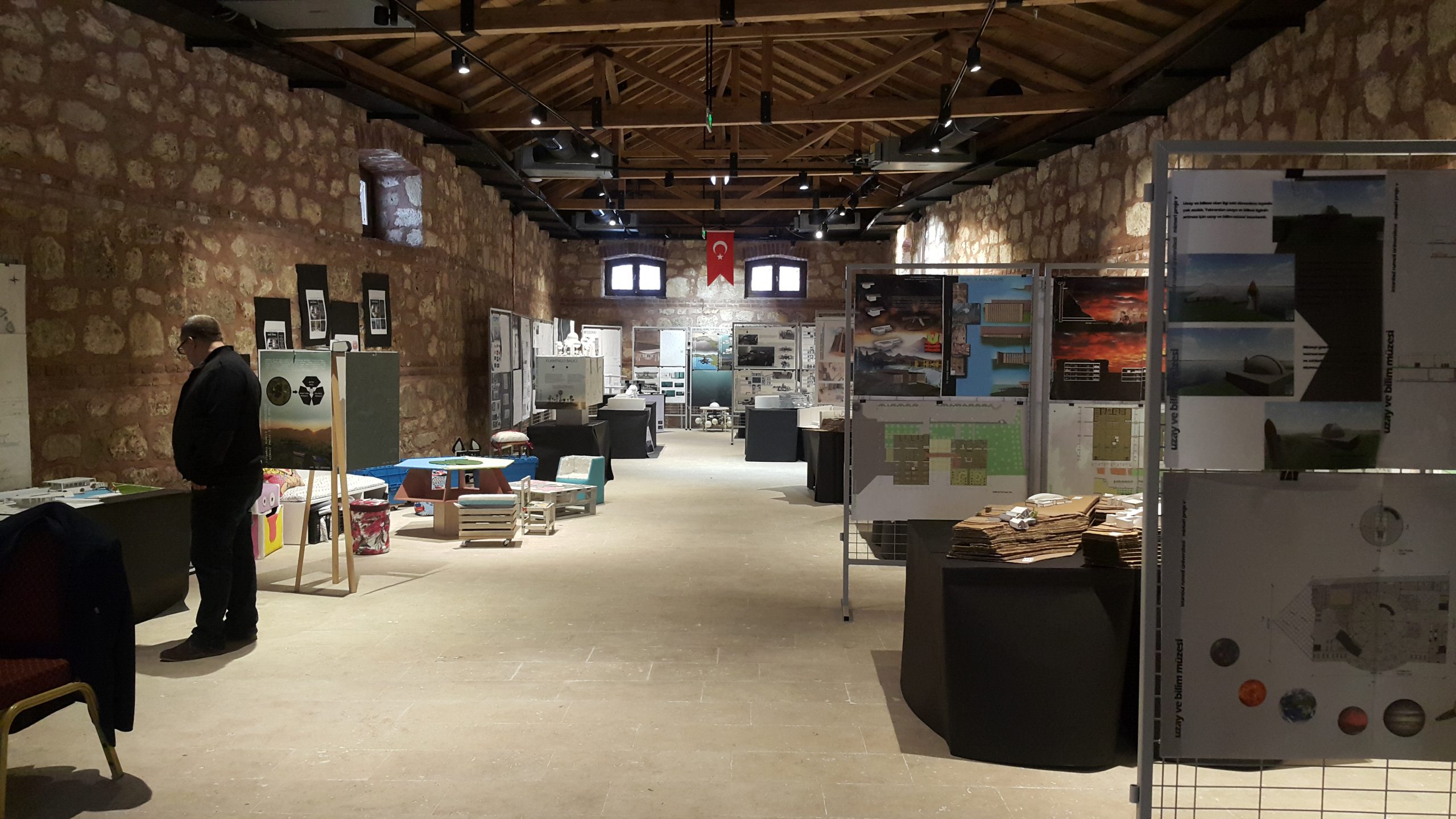 İRÜ Mimarlık Mühendislik Fakültesi Sergisi Açıldı