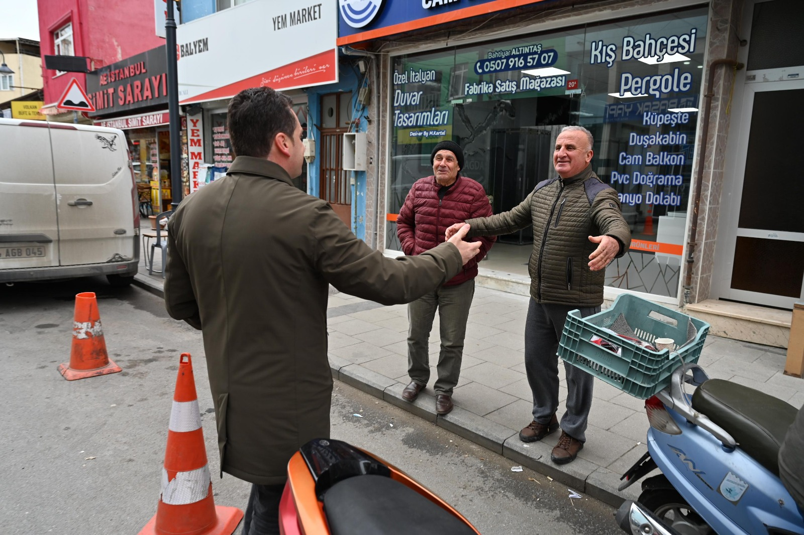 Bora Balcıoğlu Silivri’de Esnaf ve Vatandaşlarla Buluştu, Kentsel Dönüşüm Vizyonunu Paylaştı
