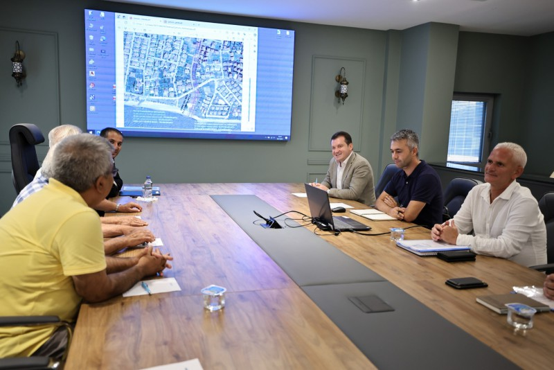 Başkan Bora Balcıoğlu, Çamurlu Deresi’nin Islahı İçin İSKİ İle Toplantı Gerçekleştirdi