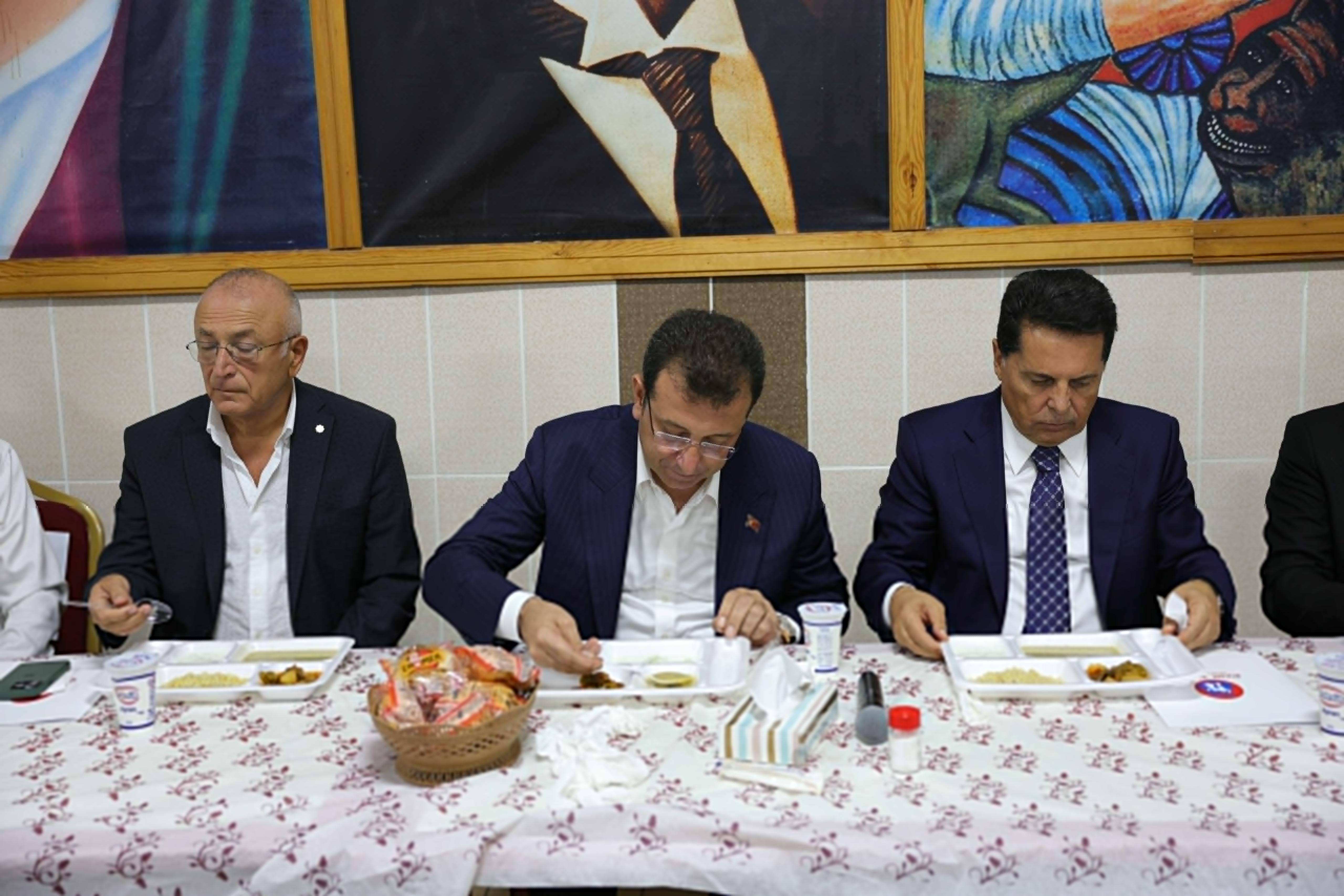 İmamoğlu Muharrem Matemi Lokmasına Ortak Oldu