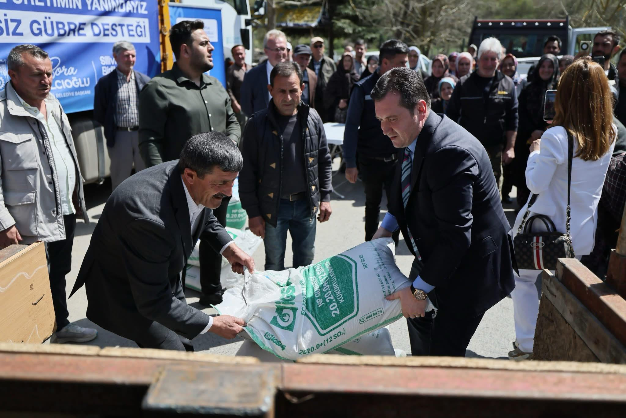 Silivri Belediyesi’nden Tarıma Destek: Taban Gübresi Dağıtım Töreni Gerçekleştirildi